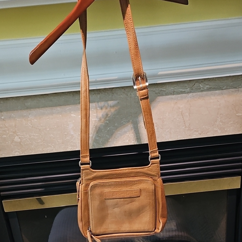 Fossil Cow Hide Leather Purse Crossbody